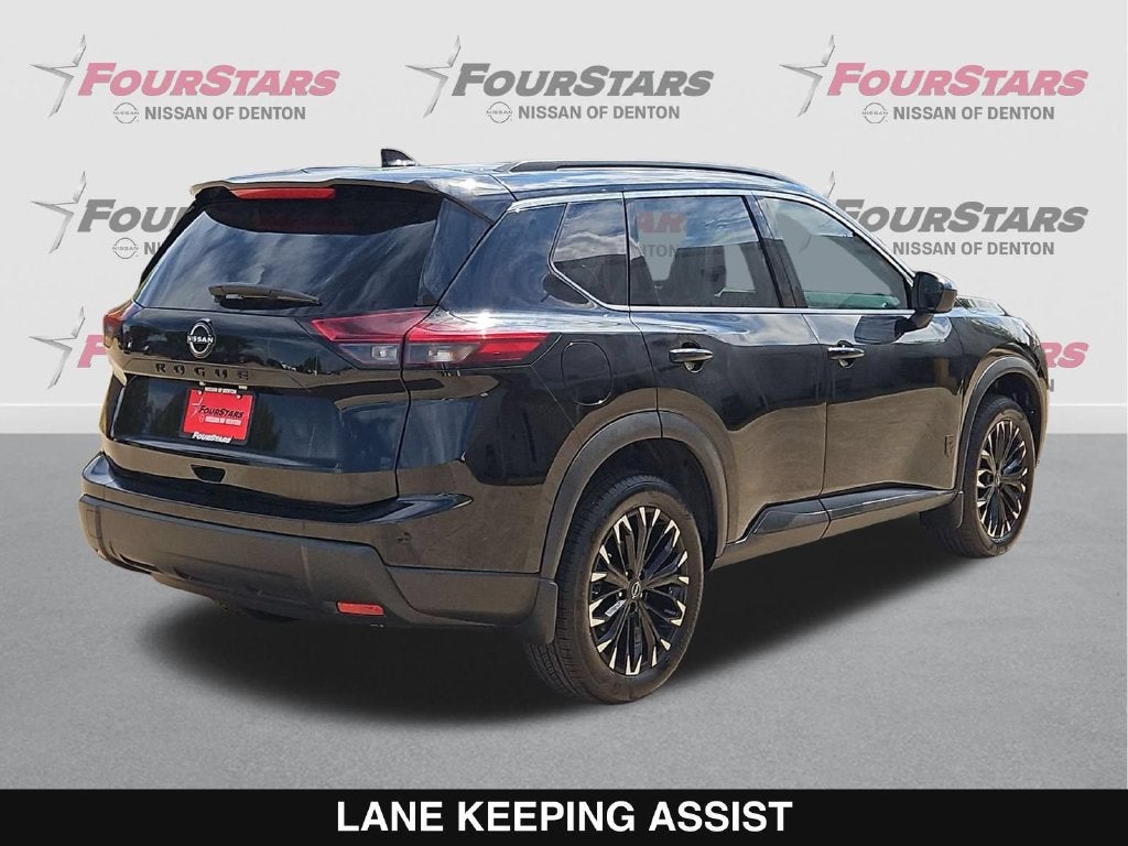 2026 Nissan Rogue Dark Armor