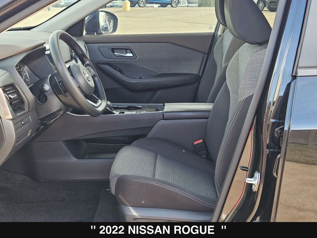 2022 Nissan Rogue SV