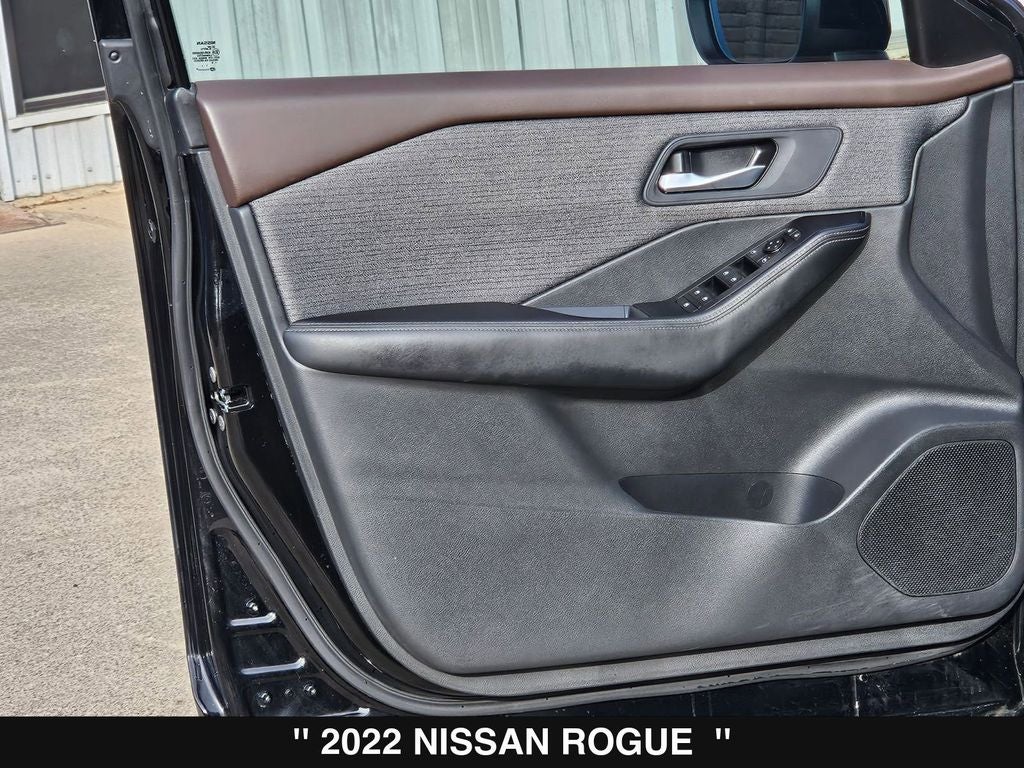 2022 Nissan Rogue SV