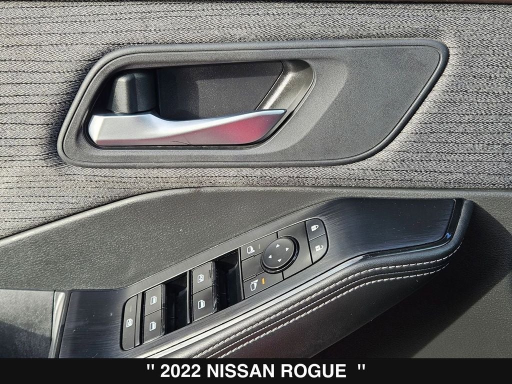 2022 Nissan Rogue SV