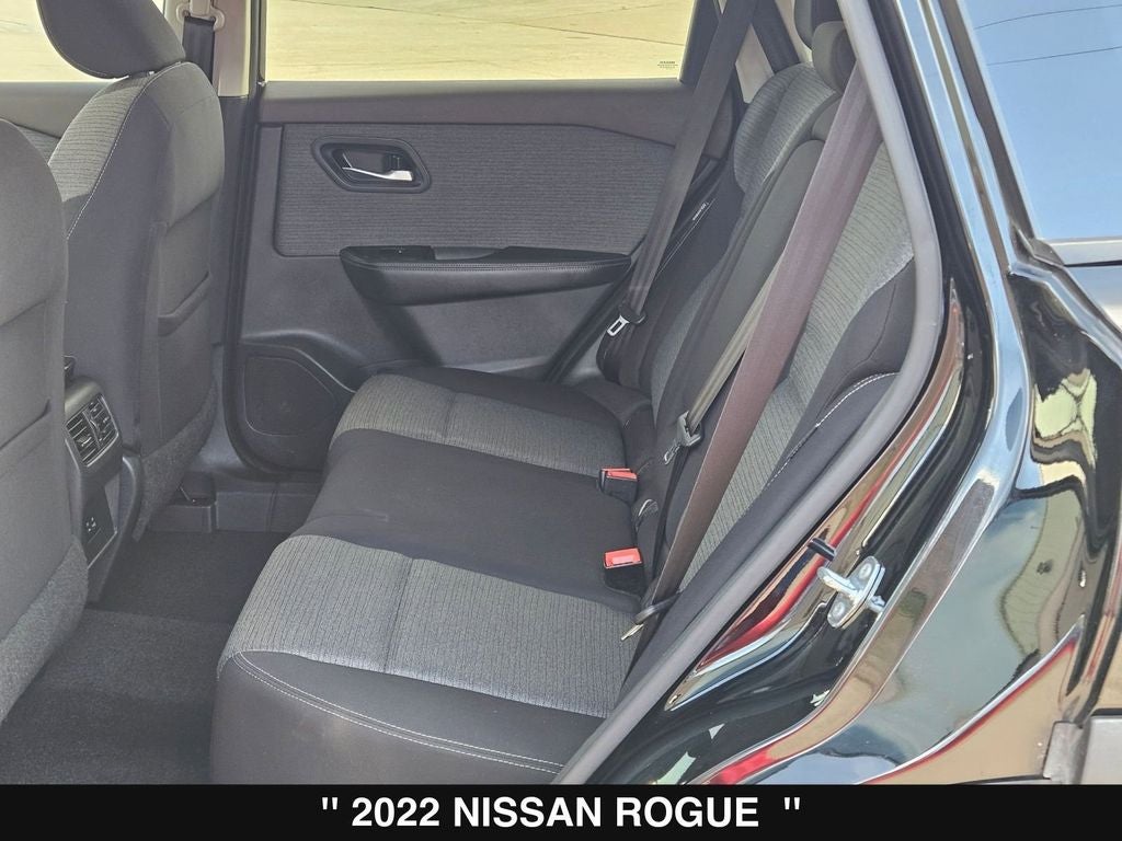 2022 Nissan Rogue SV