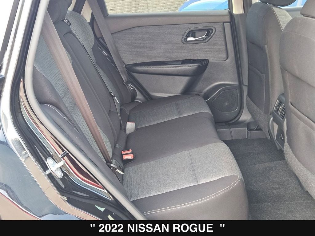 2022 Nissan Rogue SV