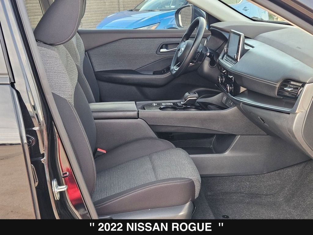 2022 Nissan Rogue SV