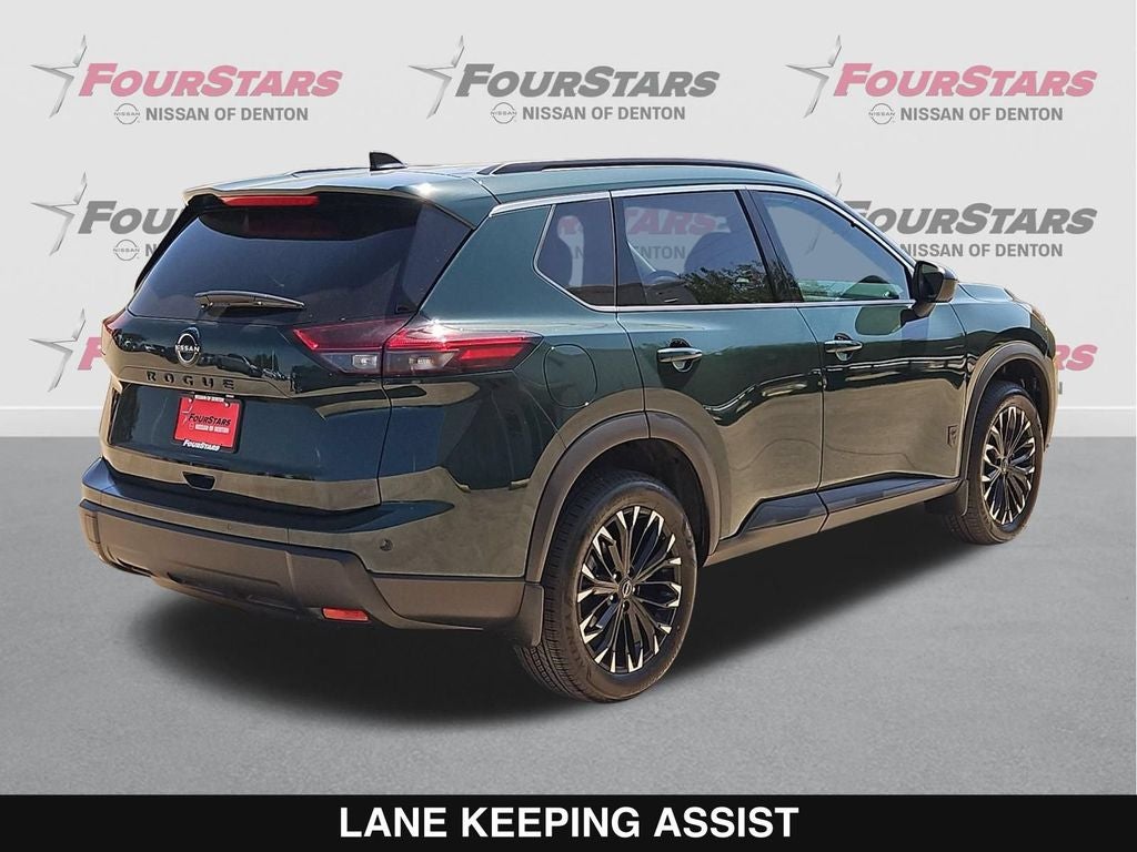 2026 Nissan Rogue Dark Armor