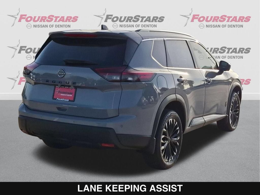 2026 Nissan Rogue Dark Armor