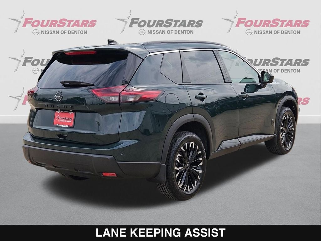 2026 Nissan Rogue Dark Armor