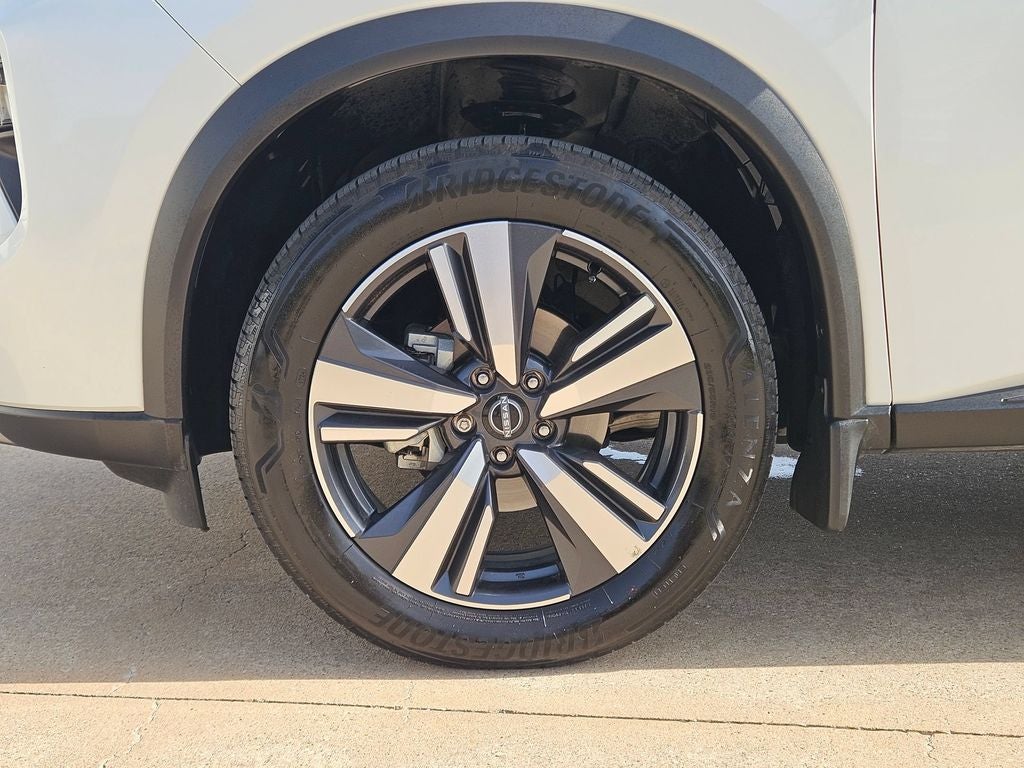 2024 Nissan Rogue SL