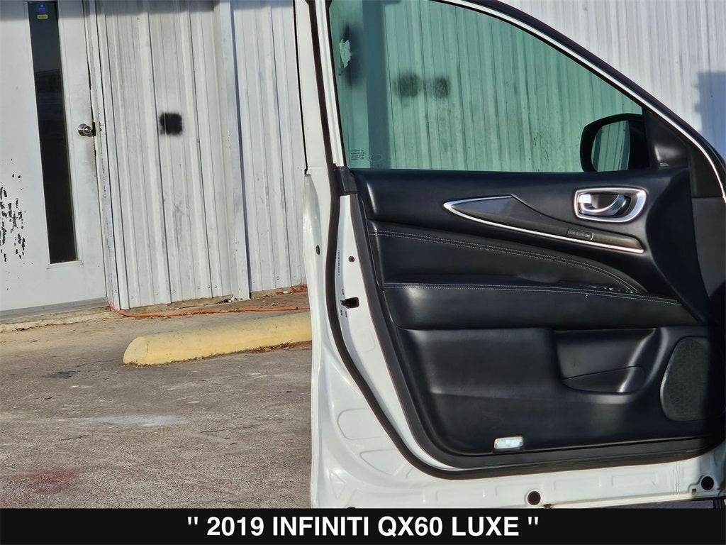 2019 INFINITI QX60 LUXE
