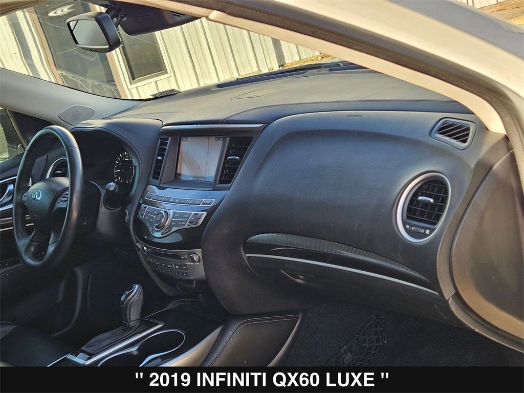 2019 INFINITI QX60 LUXE