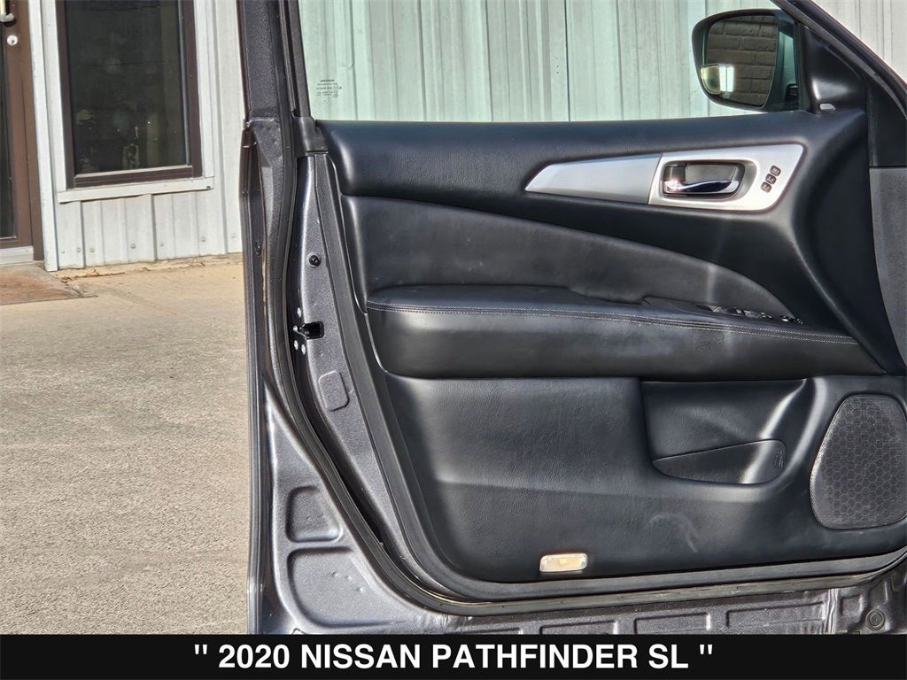 2020 Nissan Pathfinder SL