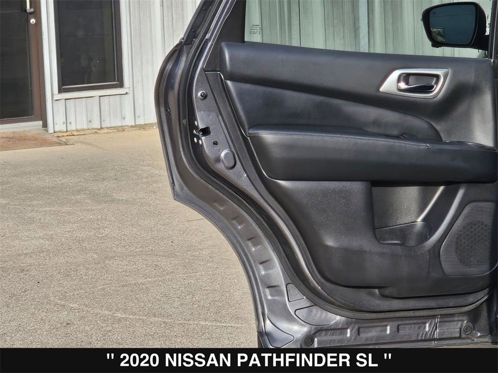 2020 Nissan Pathfinder SL