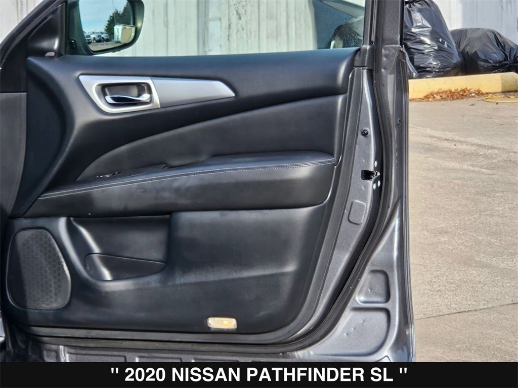 2020 Nissan Pathfinder SL