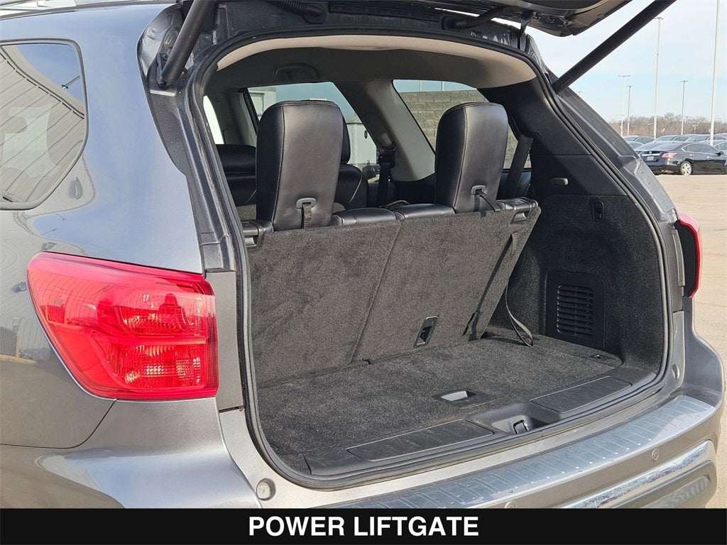 2020 Nissan Pathfinder SL