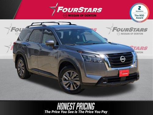 2025 Nissan Pathfinder SV