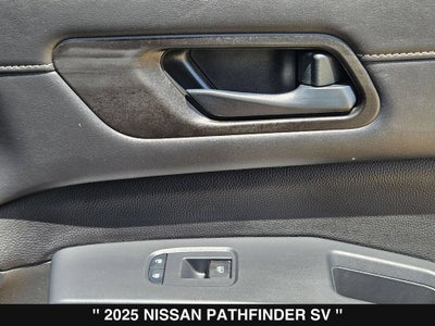 2025 Nissan Pathfinder SV