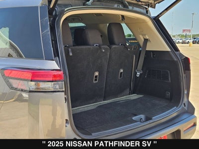 2025 Nissan Pathfinder SV