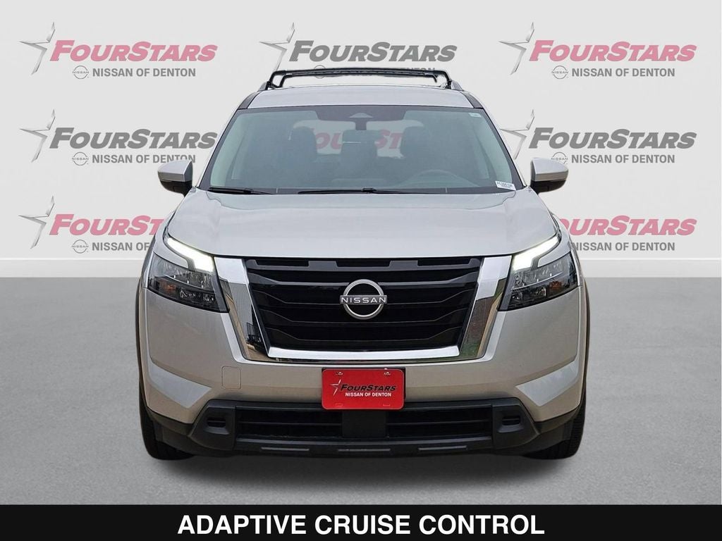 2023 Nissan Pathfinder SV