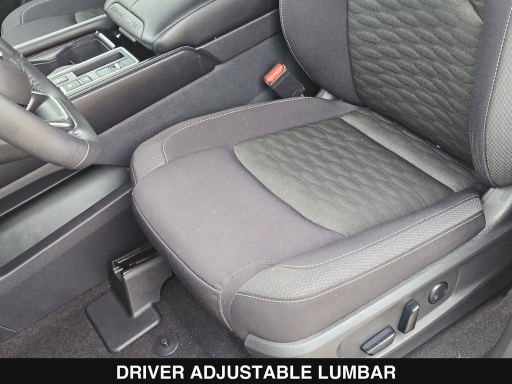 2023 Nissan Pathfinder SV
