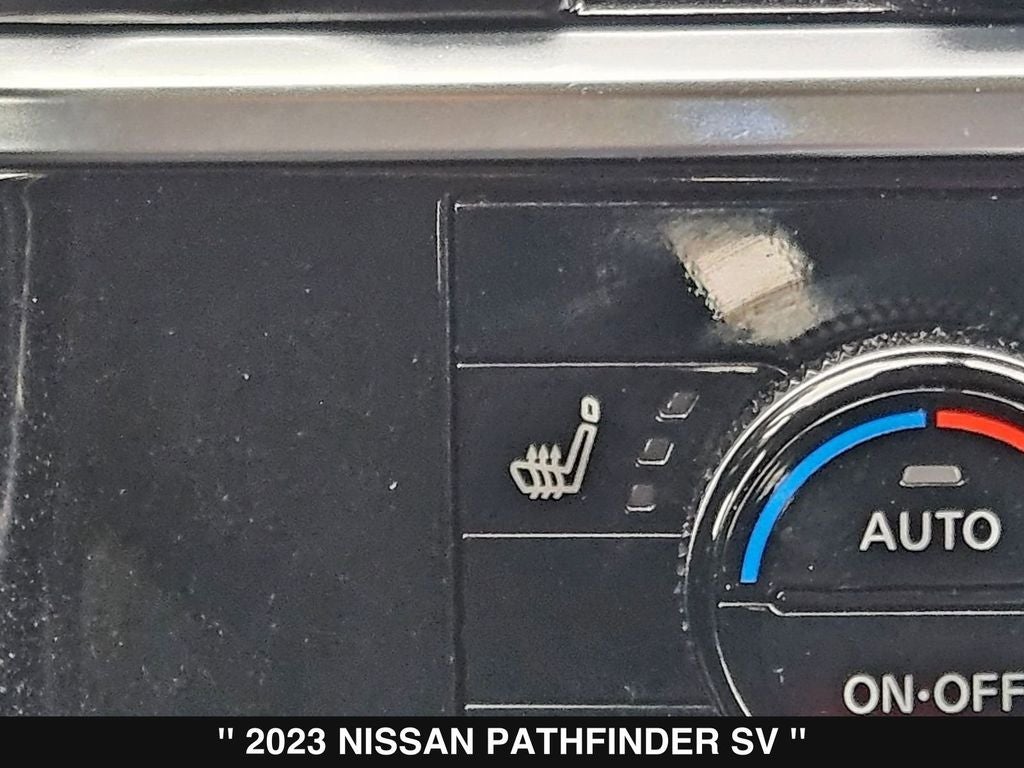 2023 Nissan Pathfinder SV