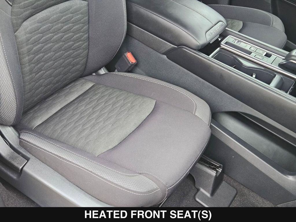2023 Nissan Pathfinder SV