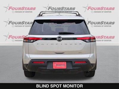 2023 Nissan Pathfinder SV