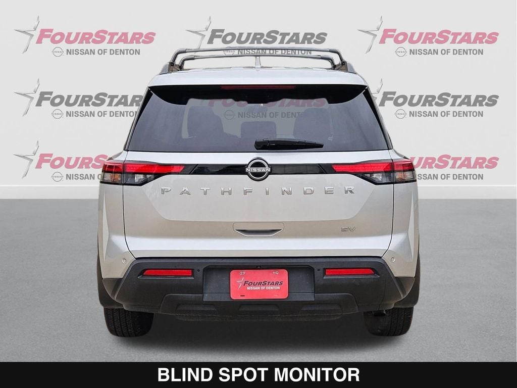 2023 Nissan Pathfinder SV