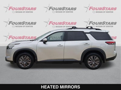 2023 Nissan Pathfinder SV