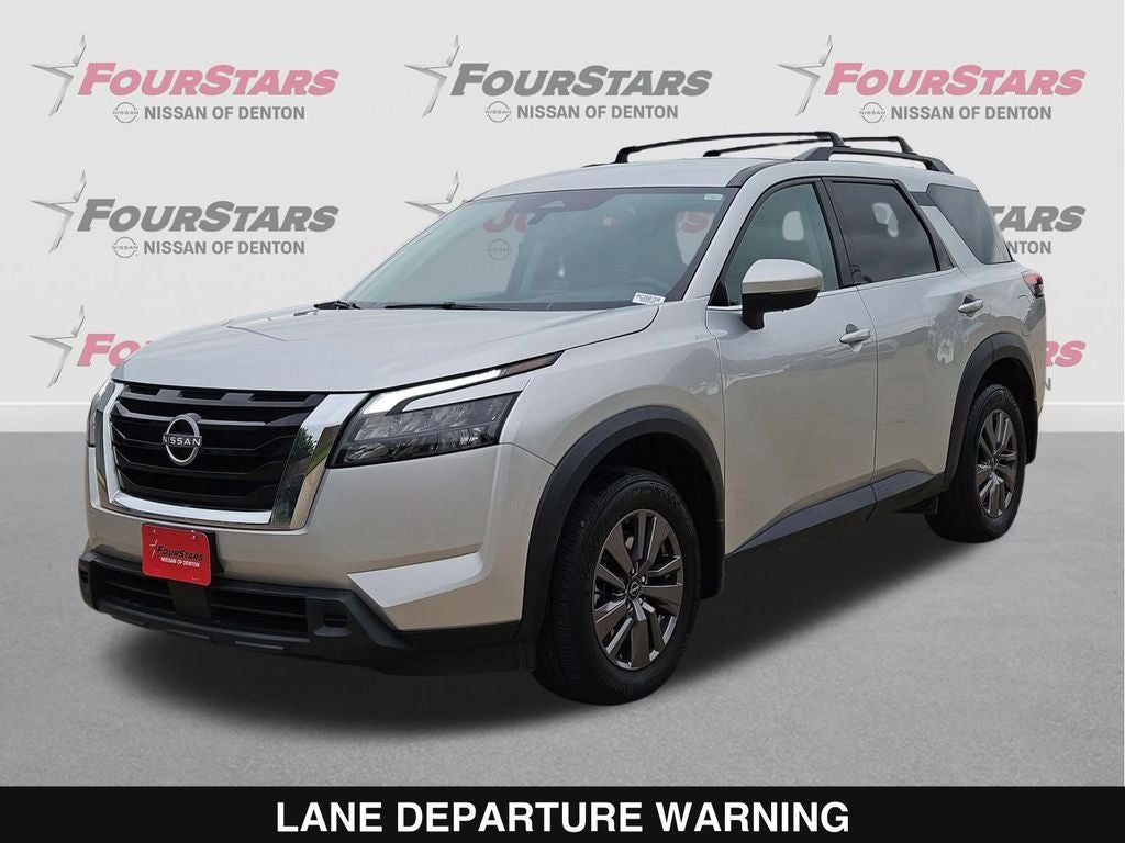 2023 Nissan Pathfinder SV