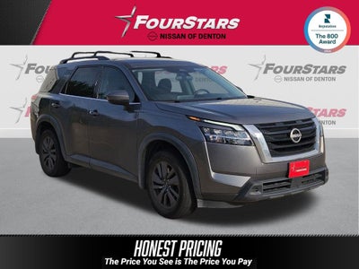 2022 Nissan Pathfinder SV