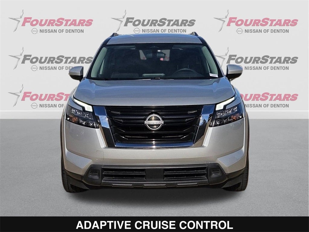 2023 Nissan Pathfinder SV