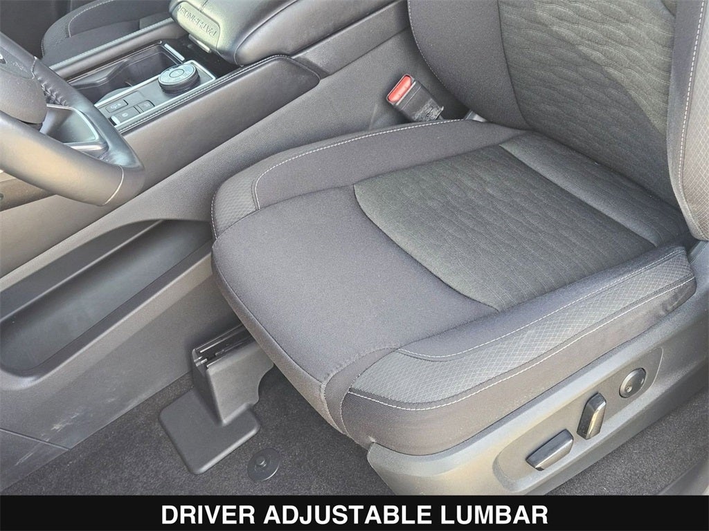 2023 Nissan Pathfinder SV