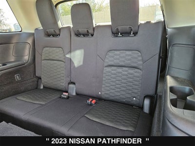 2023 Nissan Pathfinder SV