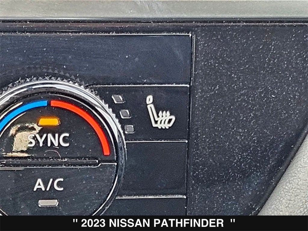 2023 Nissan Pathfinder SV