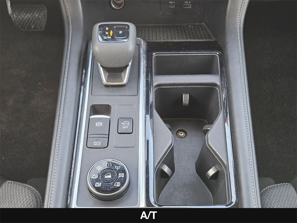 2023 Nissan Pathfinder SV