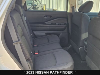 2023 Nissan Pathfinder SV