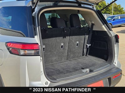 2023 Nissan Pathfinder SV