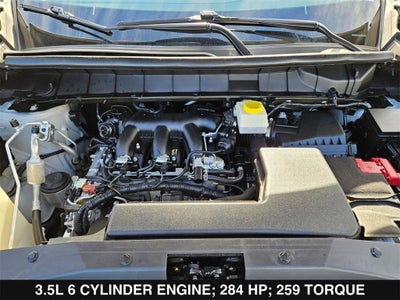 2023 Nissan Pathfinder SV