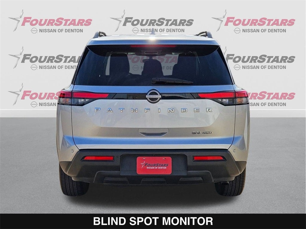 2023 Nissan Pathfinder SV