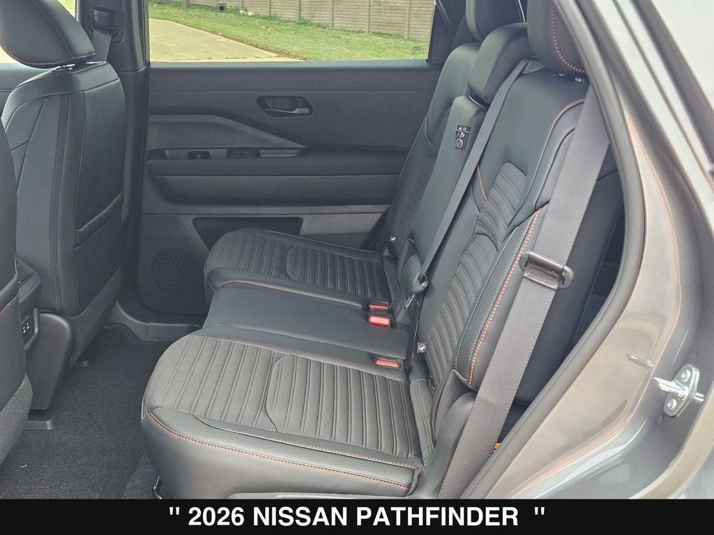 2026 Nissan Pathfinder SV