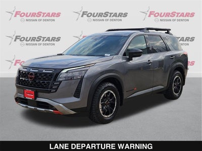 2026 Nissan Pathfinder SV