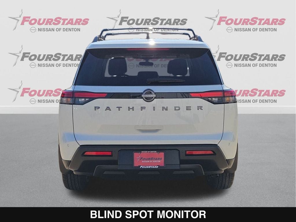 2026 Nissan Pathfinder SV