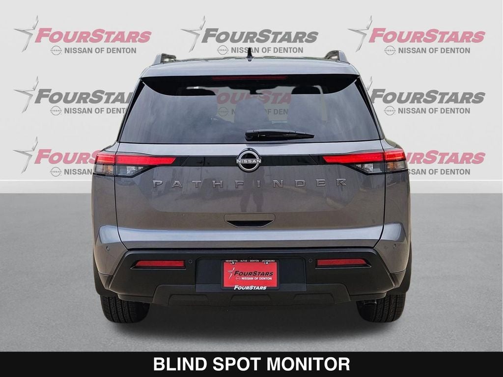 2026 Nissan Pathfinder SV