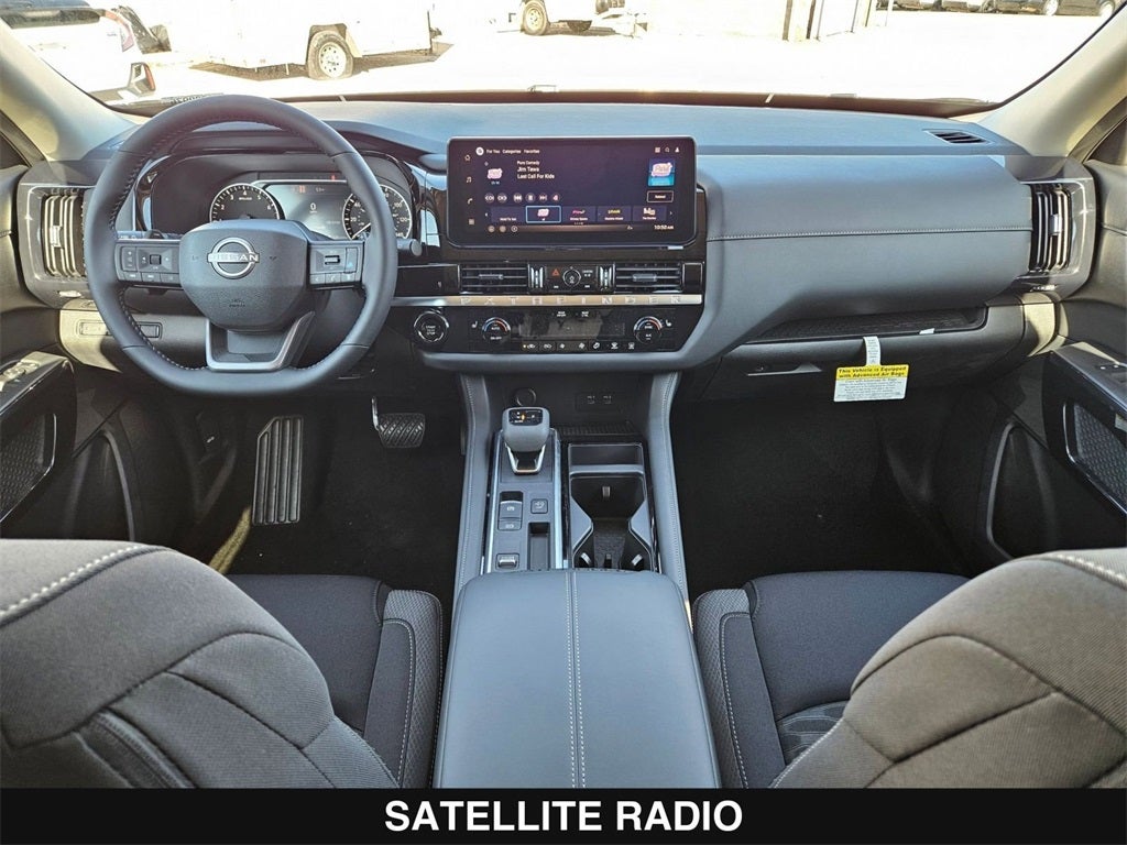 2026 Nissan Pathfinder SV