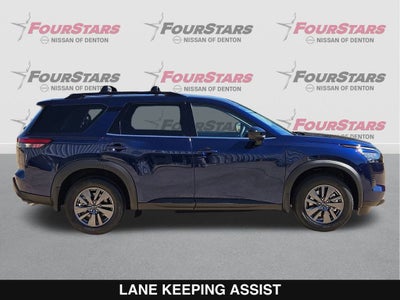 2026 Nissan Pathfinder SV
