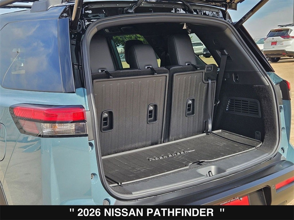 2026 Nissan Pathfinder SV