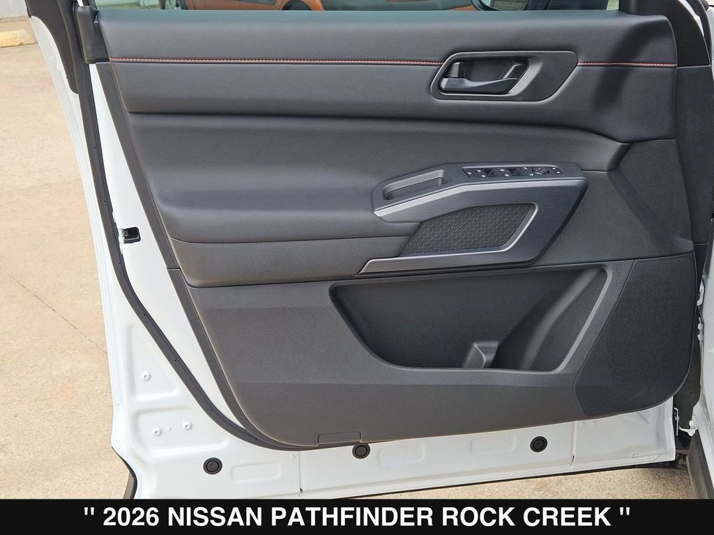 2026 Nissan Pathfinder SV