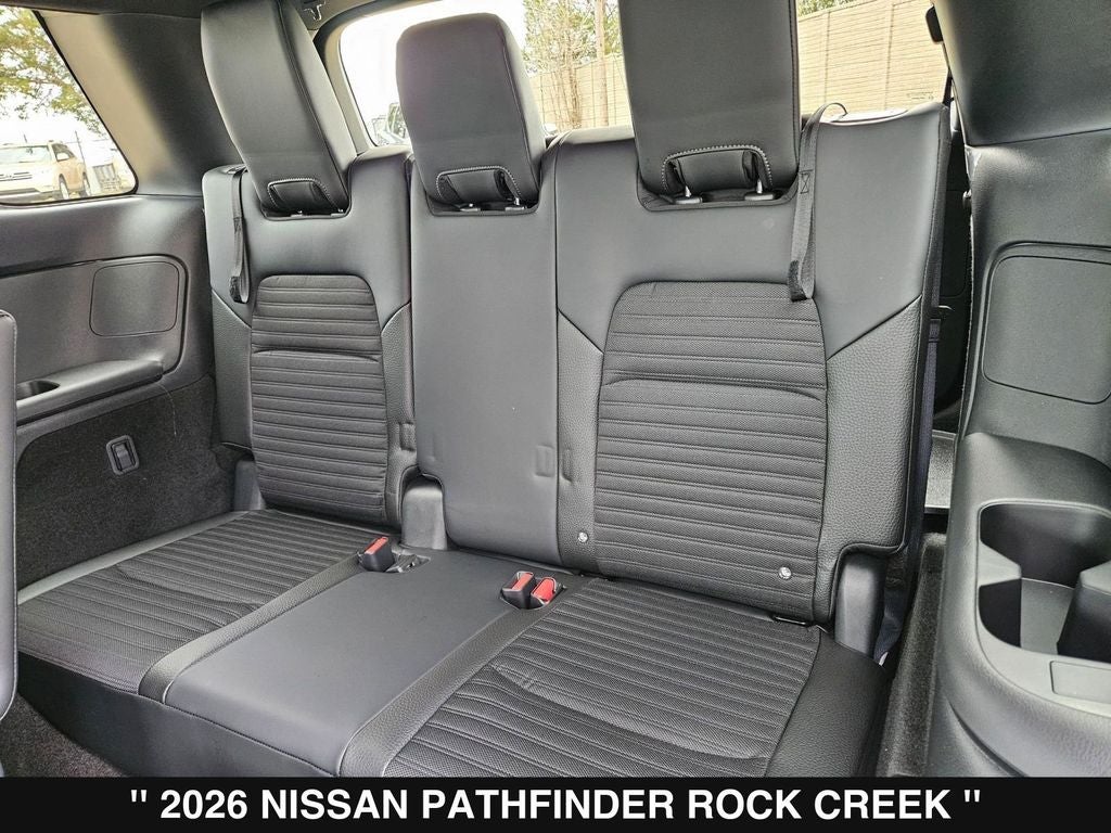 2026 Nissan Pathfinder SV