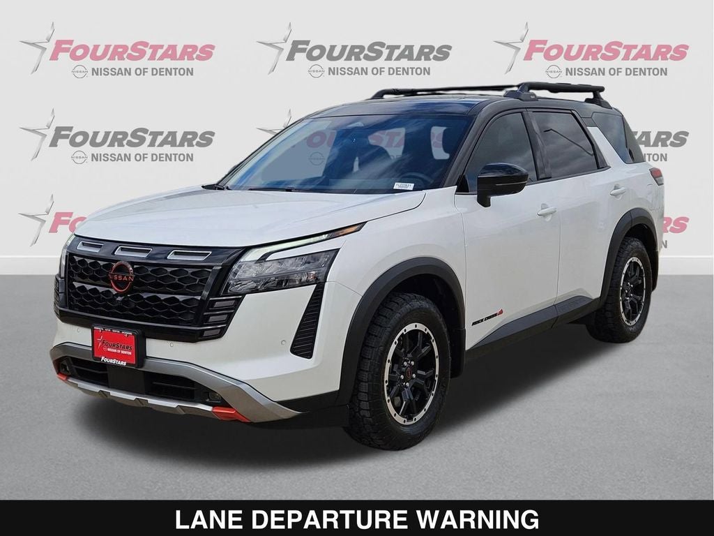 2026 Nissan Pathfinder SV