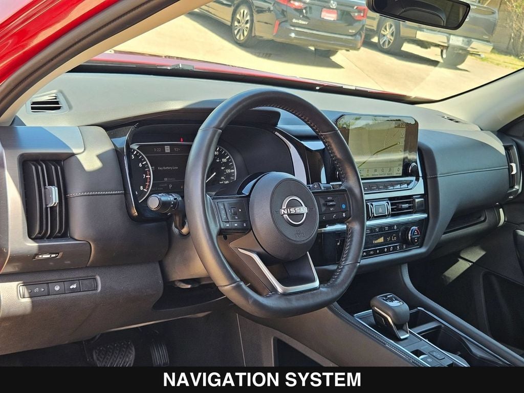 2023 Nissan Pathfinder SL