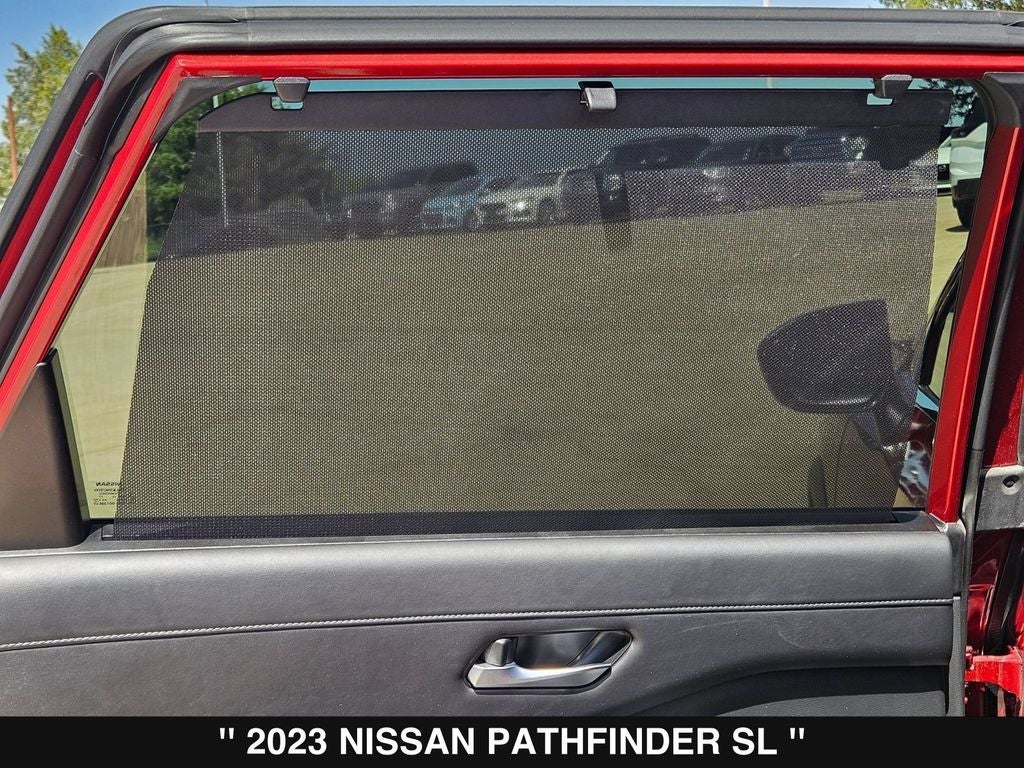 2023 Nissan Pathfinder SL